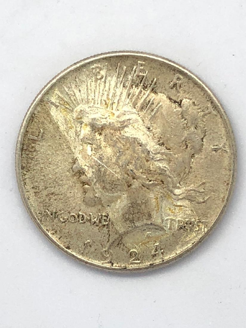 Lot Of One 1924 Peace Silver Dollar Coin P-Mint (1 of 2)