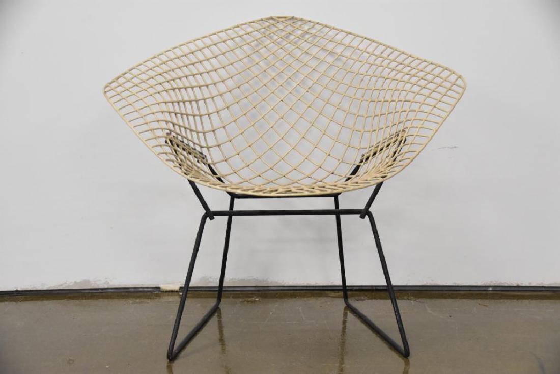 Harry Bertoia Diamond Chair: Harry Bertoia Diamond Chair. White Plastic. Coated Metal. 30" x 33.25" x 32"