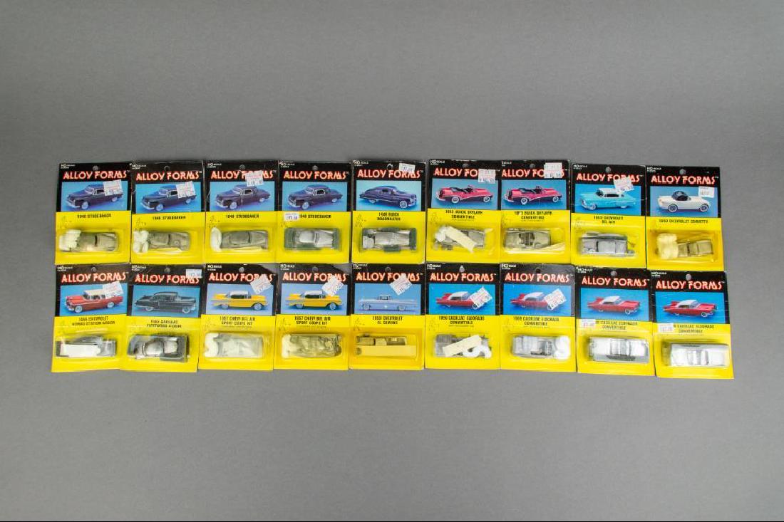 Lot Eighteen (18) Alloy Forms Toy Model Kits (1 of 6)