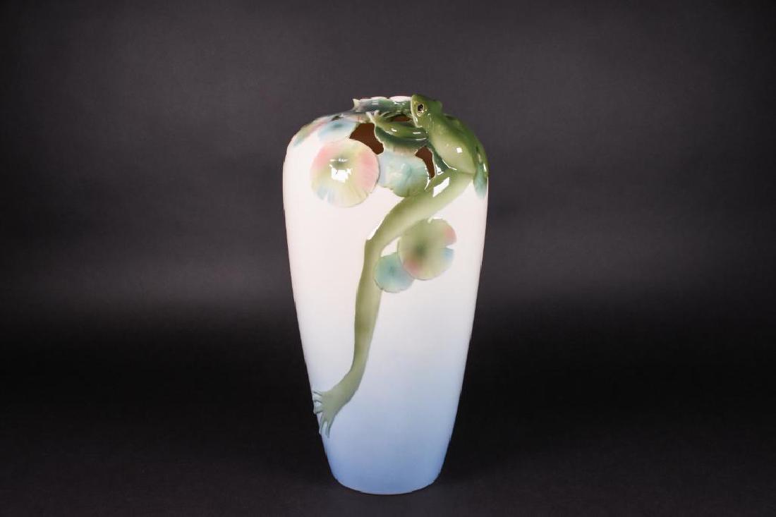 Franz Frog Porcelain Vase: Franz Frog Porcelain Vase FZ00063. Designed and Sculpted by Ming Lei. 2002. Original packaging.7"Diameter;13"Height
