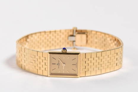 Vintage Baume Mercier 14k Gold Women's Watch: Vintage Baume Mercier 14k Gold Women's Watch. Collection: Classic. Movement: Quartz. Case Shape: Rectangle. Case Material: 14K Gold. Case Diameter: 15mm. Watch Height: 4mm. Crystal: Sapphire. Bezel