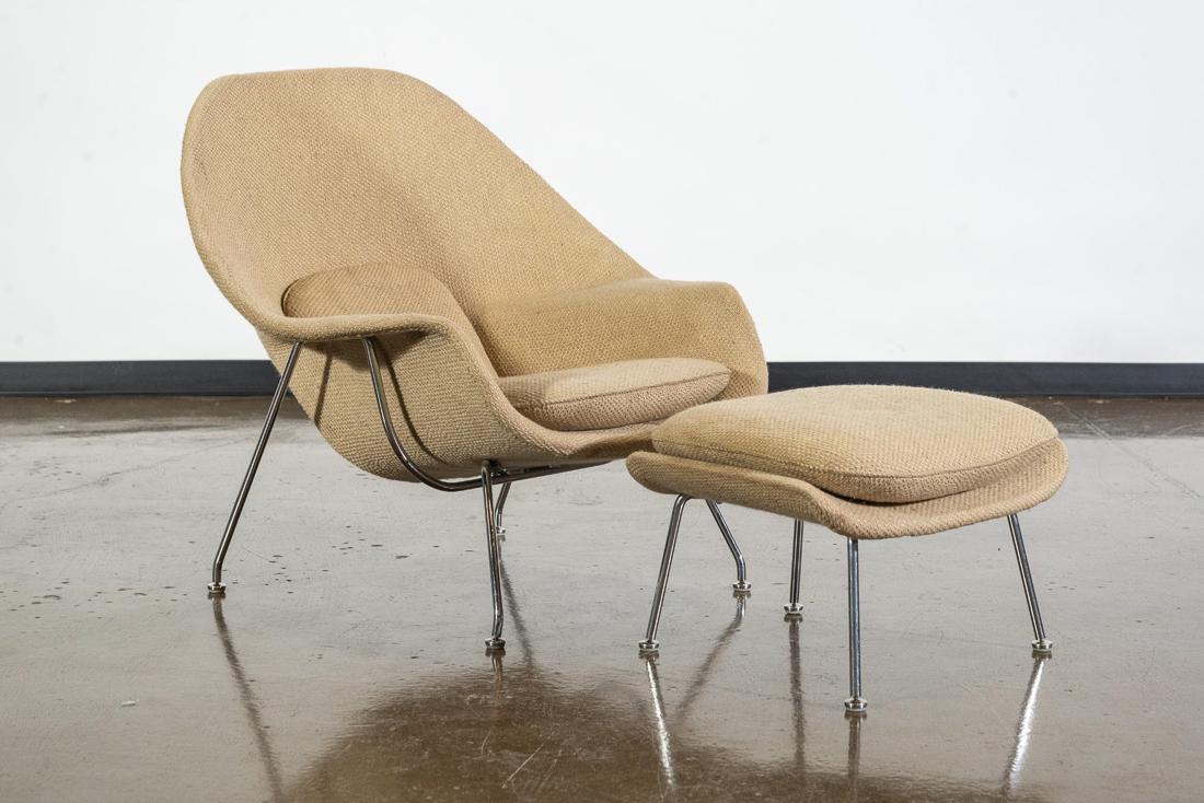 Eero Saarinen for Knoll Womb Chair & Ottoman: Beautiful all original condition womb chair by Saarinen. CREATOR: Eero Saarinen (Designer). OF THE PERIOD: Mid-Century Modern. PLACE OF ORIGIN: United States. DATE OF MANUFACTURE: 19