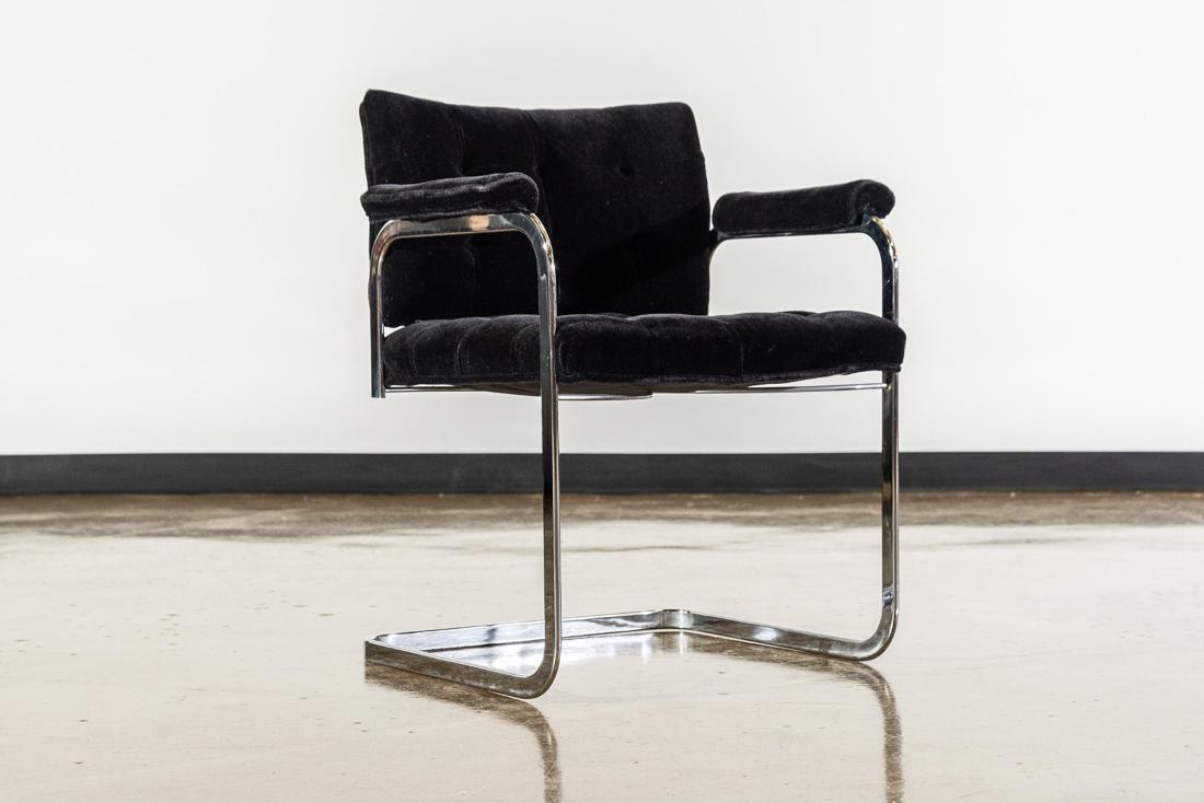 Attr. Milo Baughman Tufted Velvet Chrome Chair: Attr. Milo Baughman Tufted Velvet Chrome Chair. CONDITION: Good. Fabric and chrome are in good condition. Refer to photos for condition. MEASUREMENT: H 29in. x W 26in. x D 26in. A portion of this