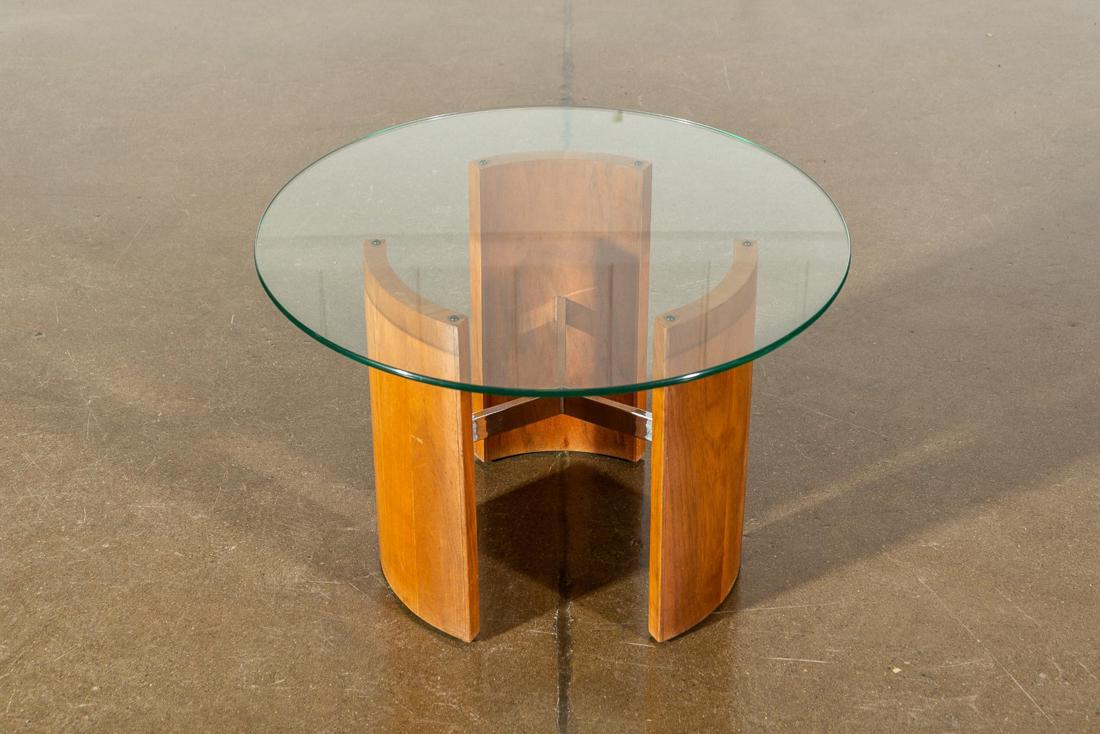 Vladimir Kagan Walnut and Chrome "Radius" Coffee Table: A striking Mid-Century Modern walnut and polished metal Radius coffee table by Vladimir Kagan. Architecturally sculptural design comprised of three thick, curved walnut slabs joined by a polished nick