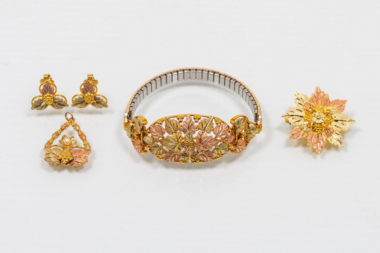 Landstrom's Black Hills Gold Set (1 of 9)