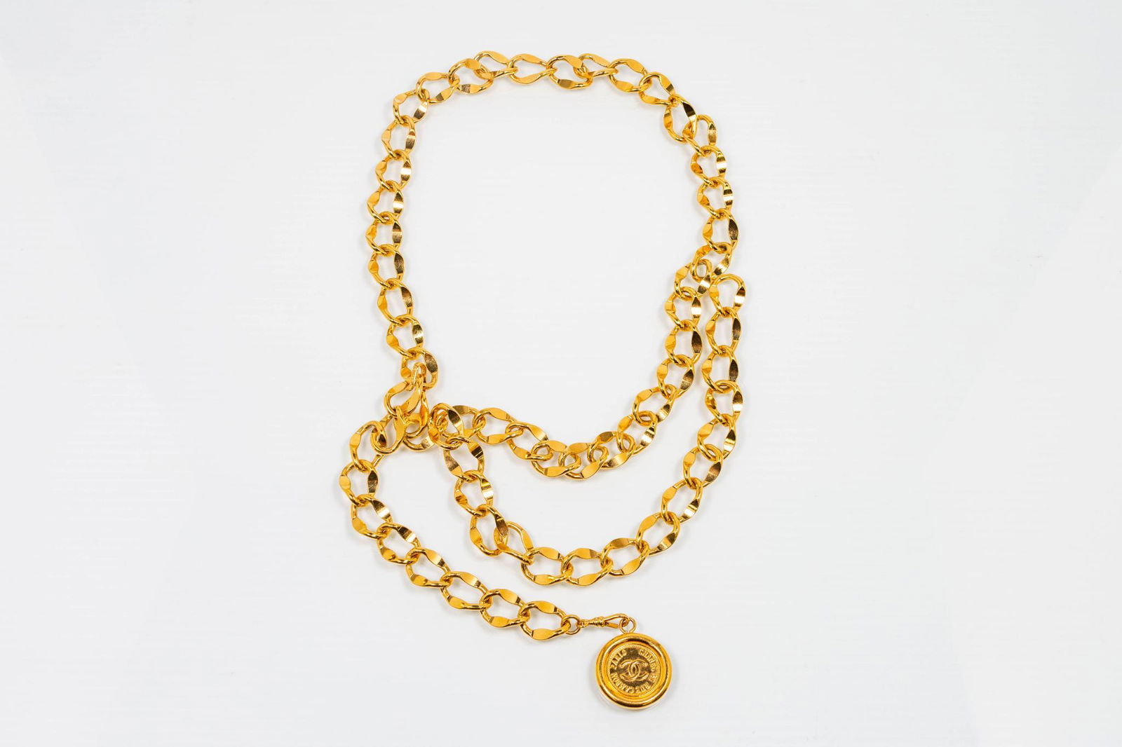 Vintage Chanel Gold Tone Chain Belt (1 of 8)