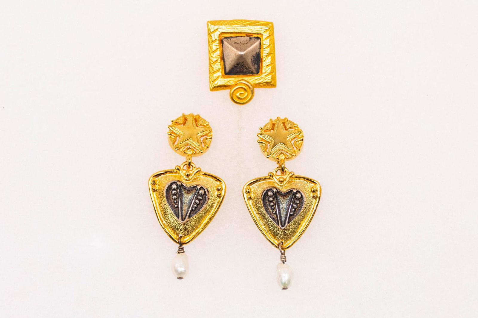 Two (2) Gold and Silver Tone Hat Pin and Earrings (1 of 5)