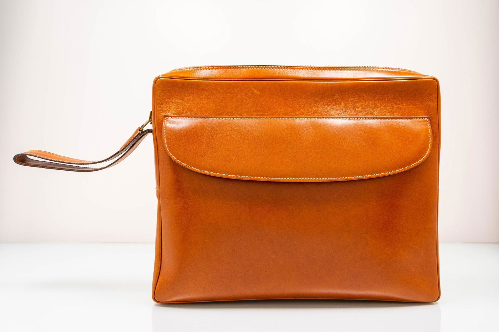 Vintage Brown Leather Gucci Zipper Pouch (1 of 5)