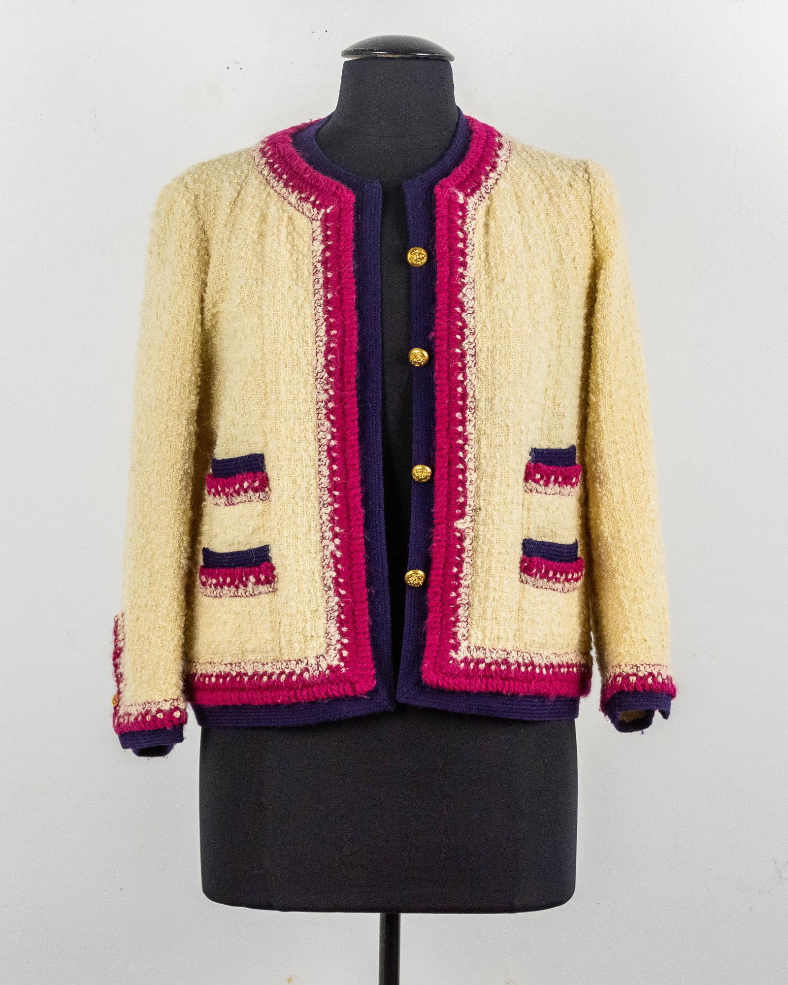 Vintage Chanel Jacket (1 of 7)