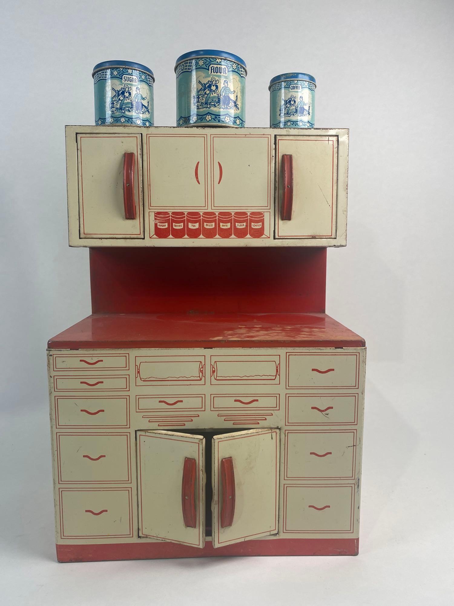 Metal Kitchen Set (1 of 5)