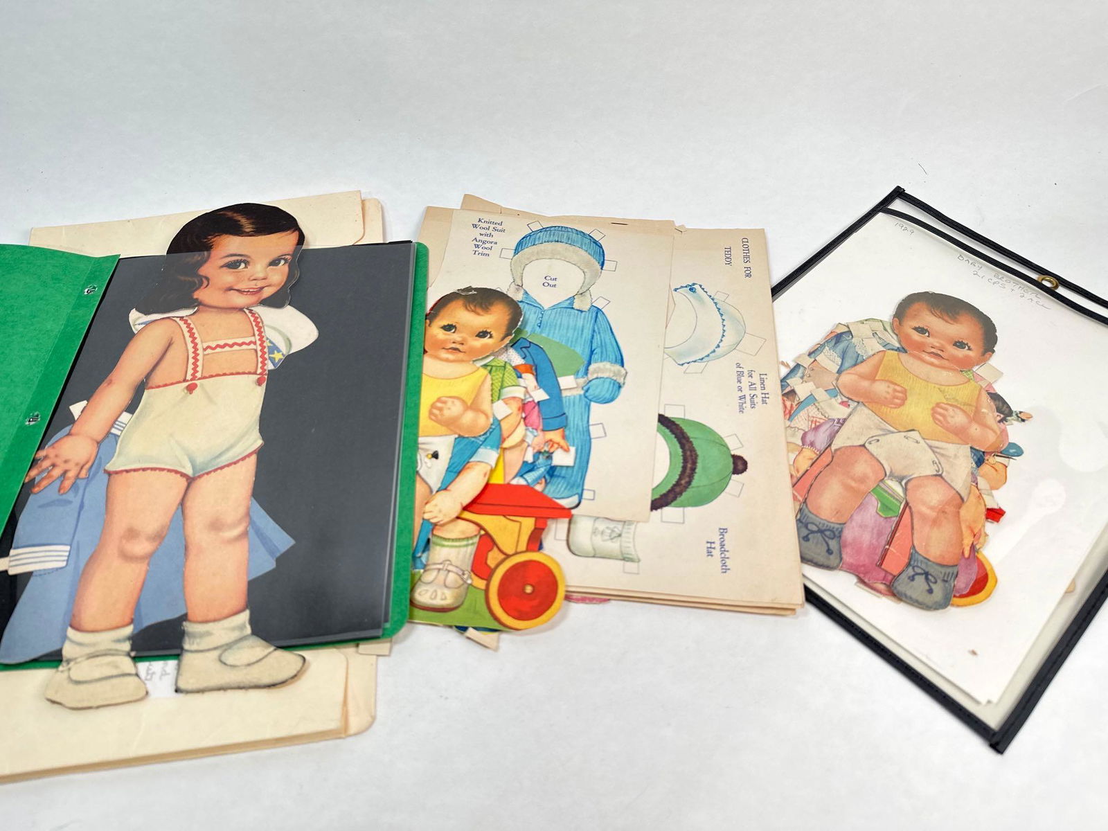 The Whitman's mixed lot variety (1 of 7)