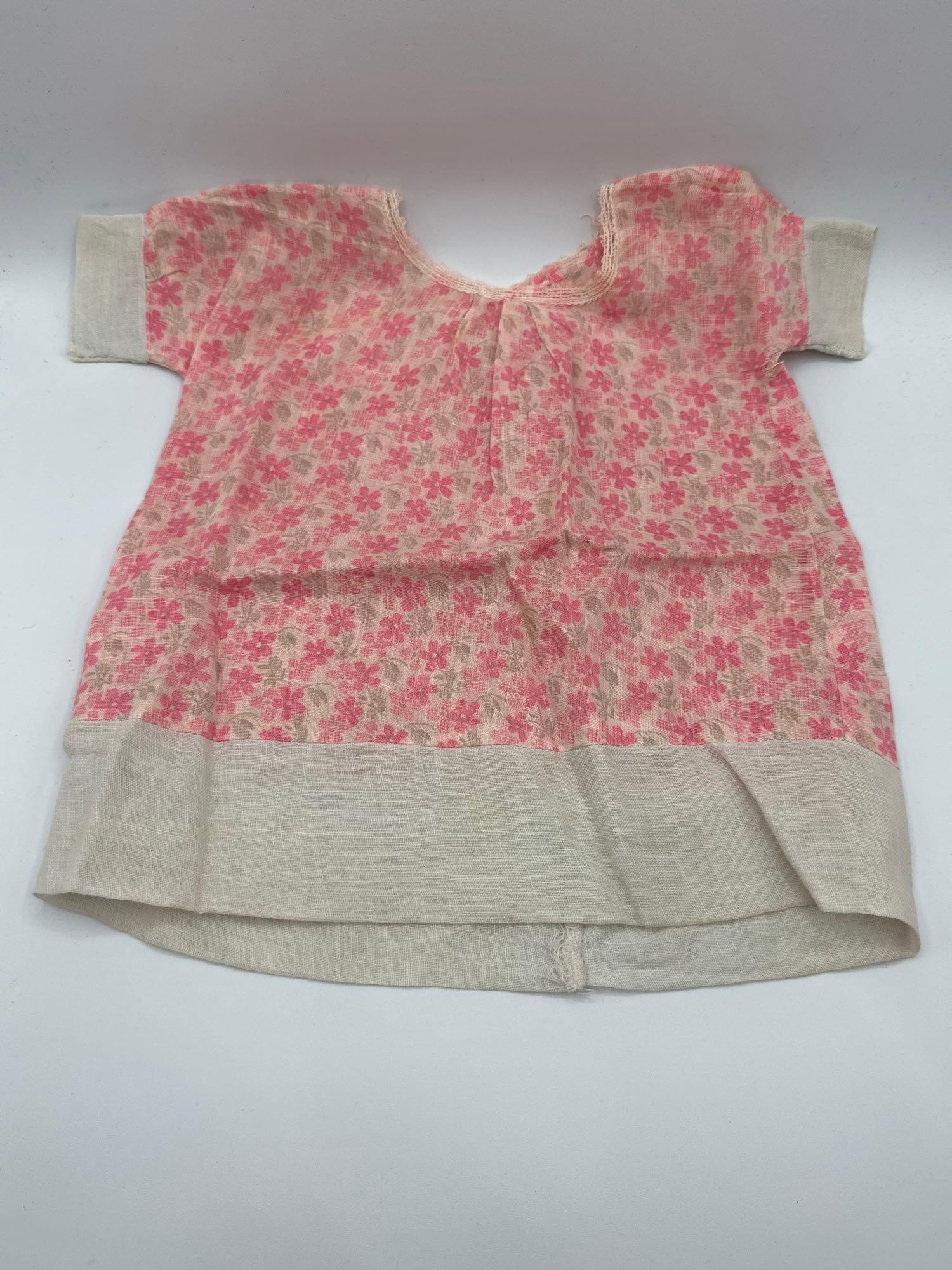 Shirley Temple Doll Dresses and slips. (1 of 11)