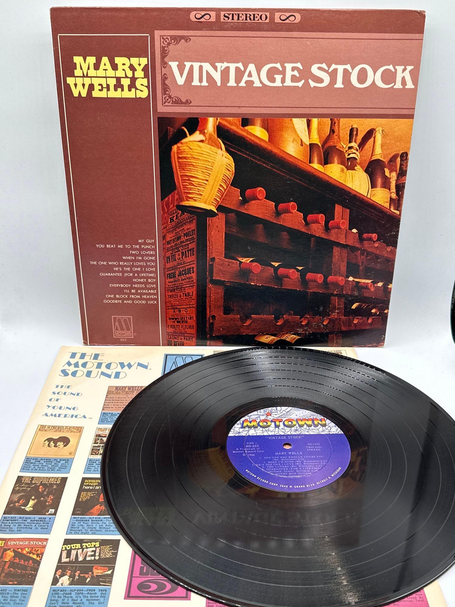 2 Mary Wells Vintage Stock albums Motown 653 (1 of 12)