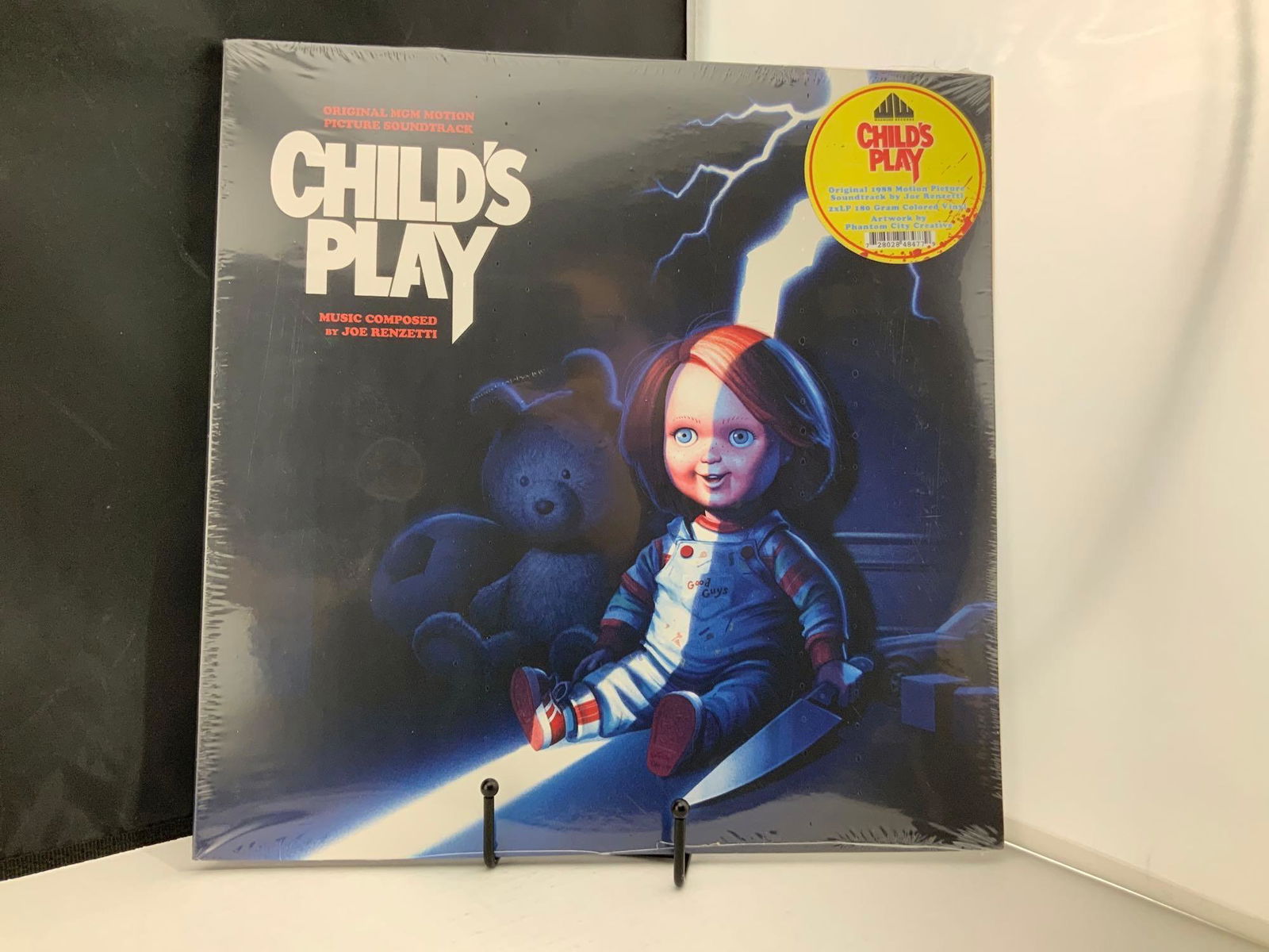 Sealed Child’s Play Original 1988 Motion Picture Soundtrack Chucky Colored Vinyl: Sealed/new Child’s Play Original 1988 Motion Picture Soundtrack Chucky Colored VinylPlease see photos for exact condition, some shelf wear