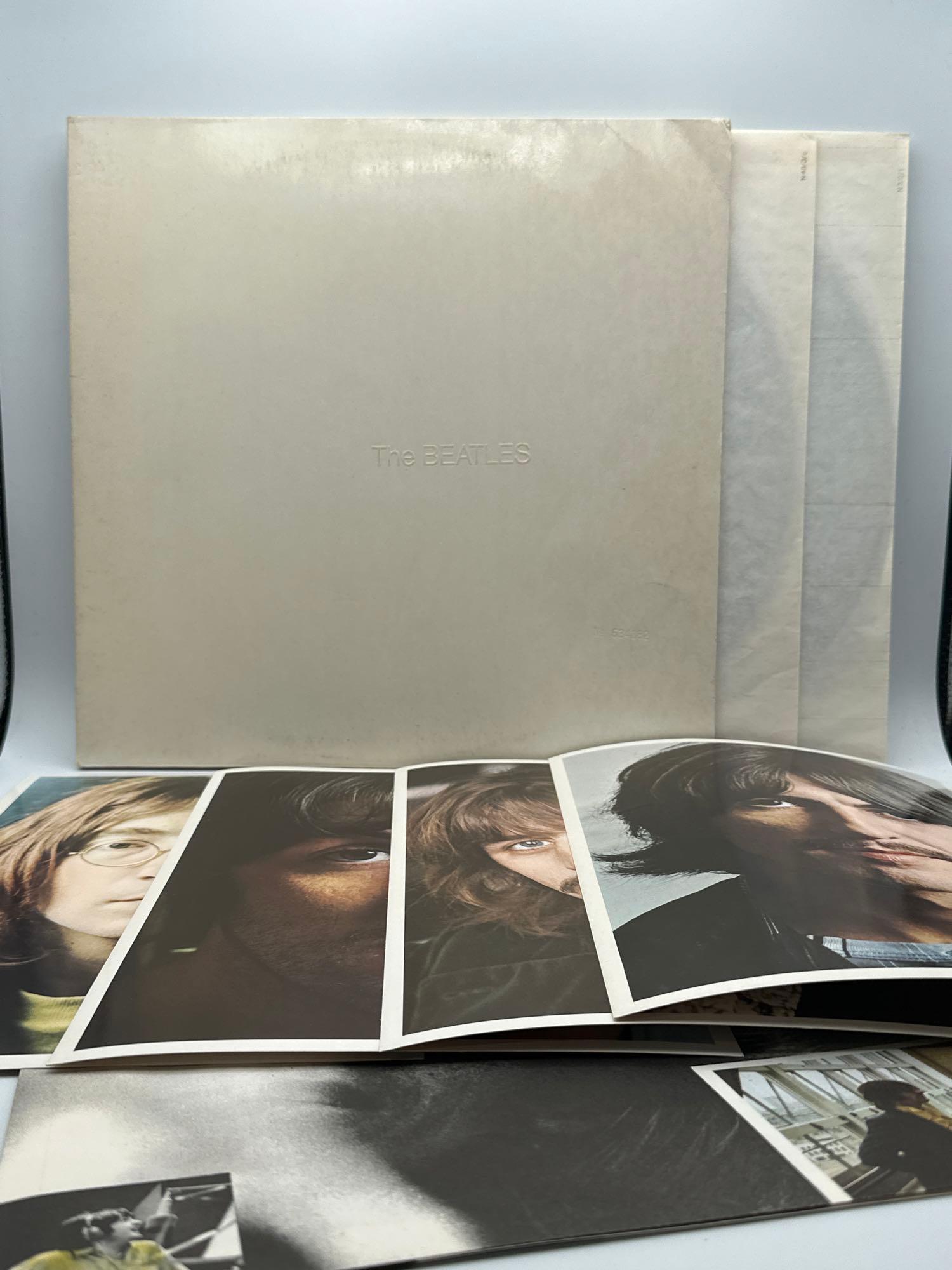 THE BEATLES 2LP WHITE ALBUM WHITE VINYL with poster and pictures RARE (1 of 14)