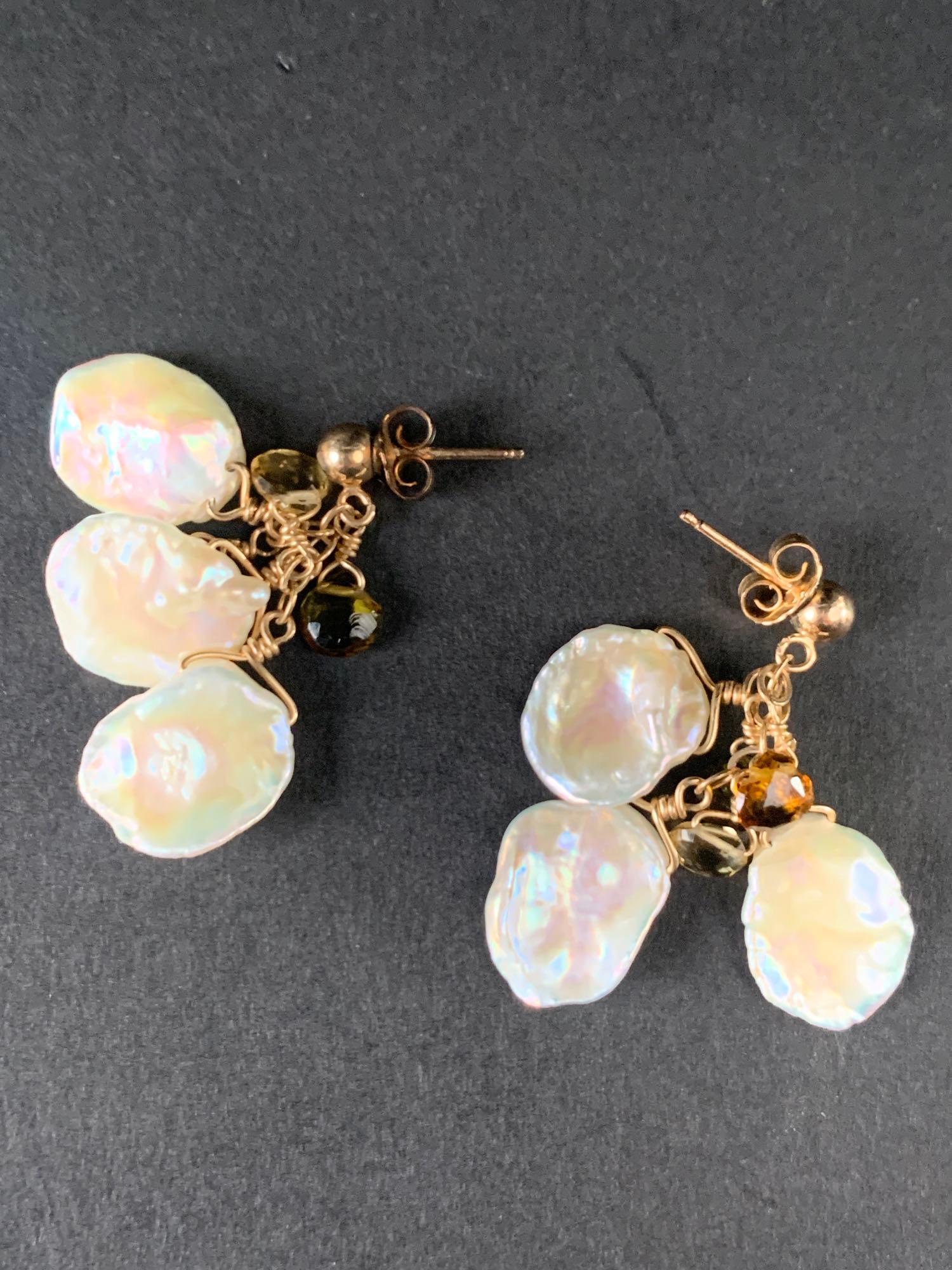Freshwater Coin Pearl Earrings (1 of 3)