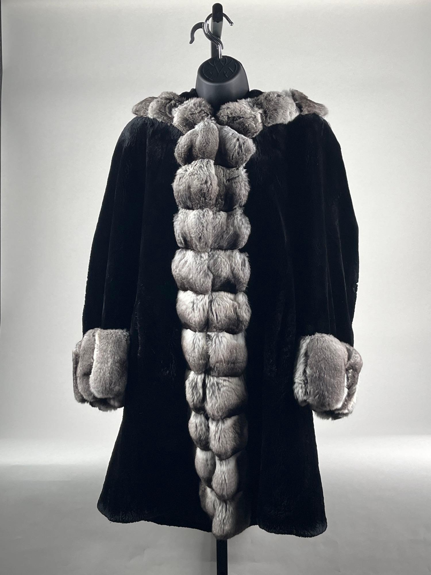 Bricker-Tunis (Europa) Sheared Mink and Chinchilla Fur Coat (1 of 10)