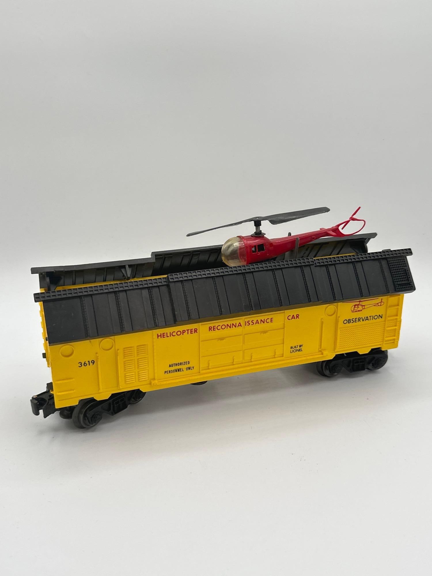 LIONEL HELICOPTER RECONNAISSANCE CAR NO.3619 - ALL ORIGINAL (1 of 12)