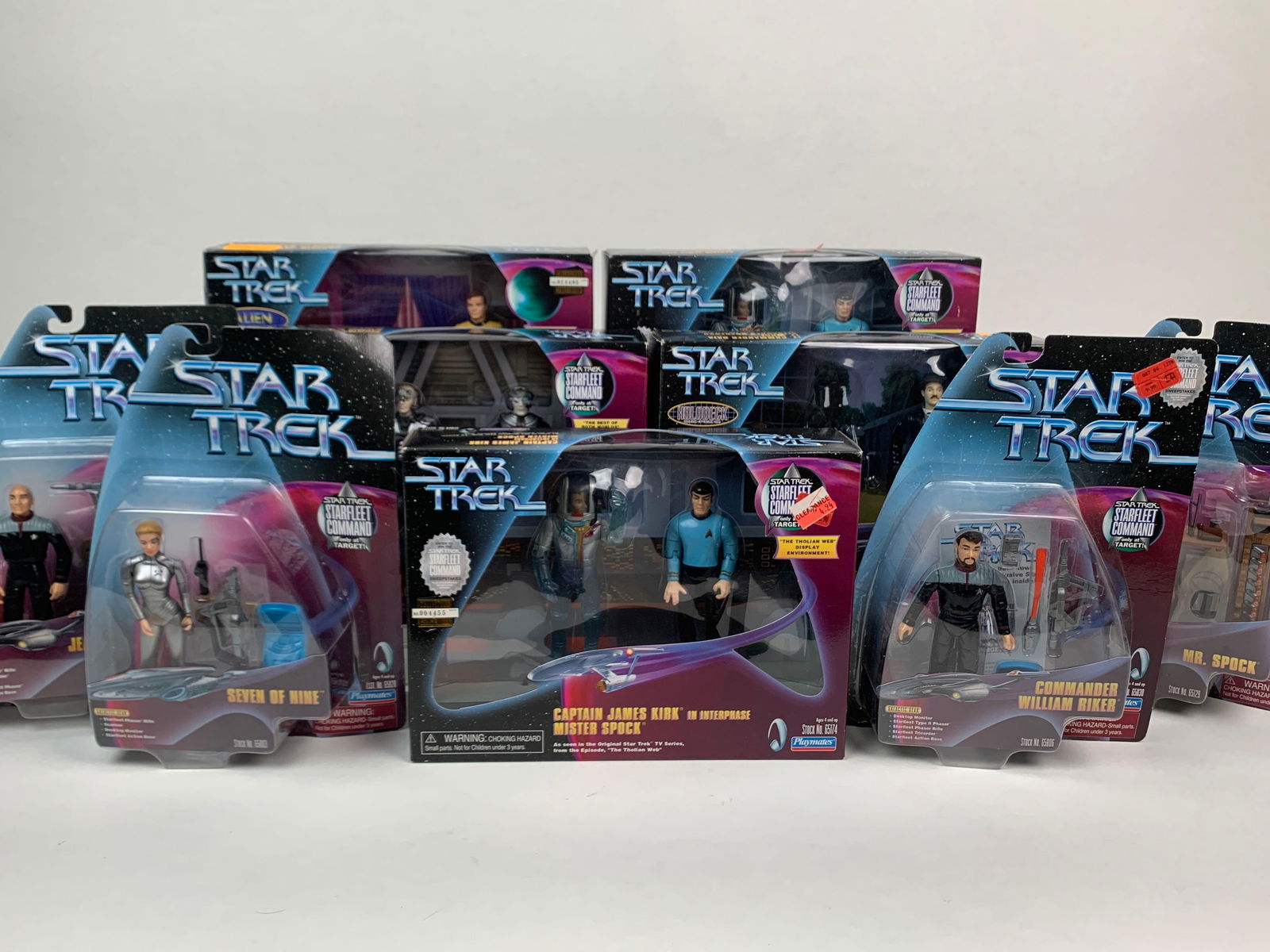 Large Lot of Star Trek PLAYMATES Collectible Action Figures: Large Lot of Star Trek PLAYMATES Collectible Action Figures. All Collectibles are in their original boxes. Good condition. Please see photos for additional details. Lot includes: Captain Jean-Luc Pic