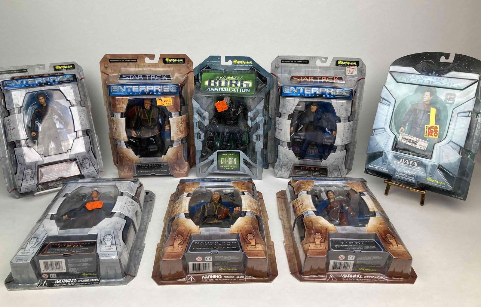 Lot of Sealed Star Trek Action Figures ( Art Asylum ) (1 of 6)