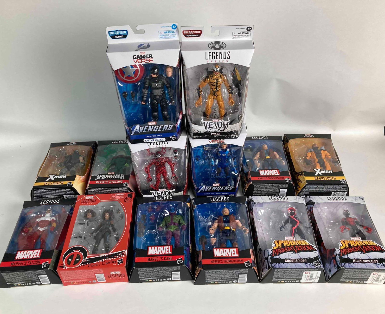 17 Marvel Legends "Build A Figure" Action Figures (Hasbro): Large Lot of Marvel Action Figures. 17 Marvel Action Figures from Marvel Legends, all with original packaging, and all are in good condition. Please refer to photos for further details. Figures includ