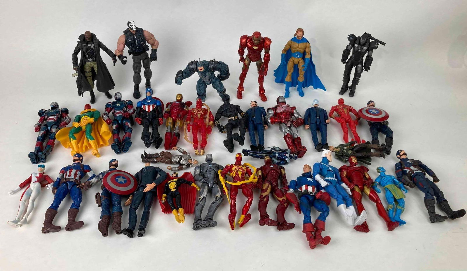 42 Marvel Action Figures Mystery Lot (1 of 9)