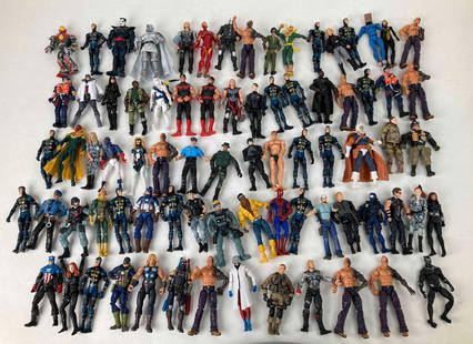 91 Marvel Action Figures, Accessories and Build Pieces: Large Lot of Marvel Action Figures. 91 loose action figures from Marvel Legends and Marvel Universe. This lot comes with a mystery bag full of attachments and build pieces. Please refer to photos for