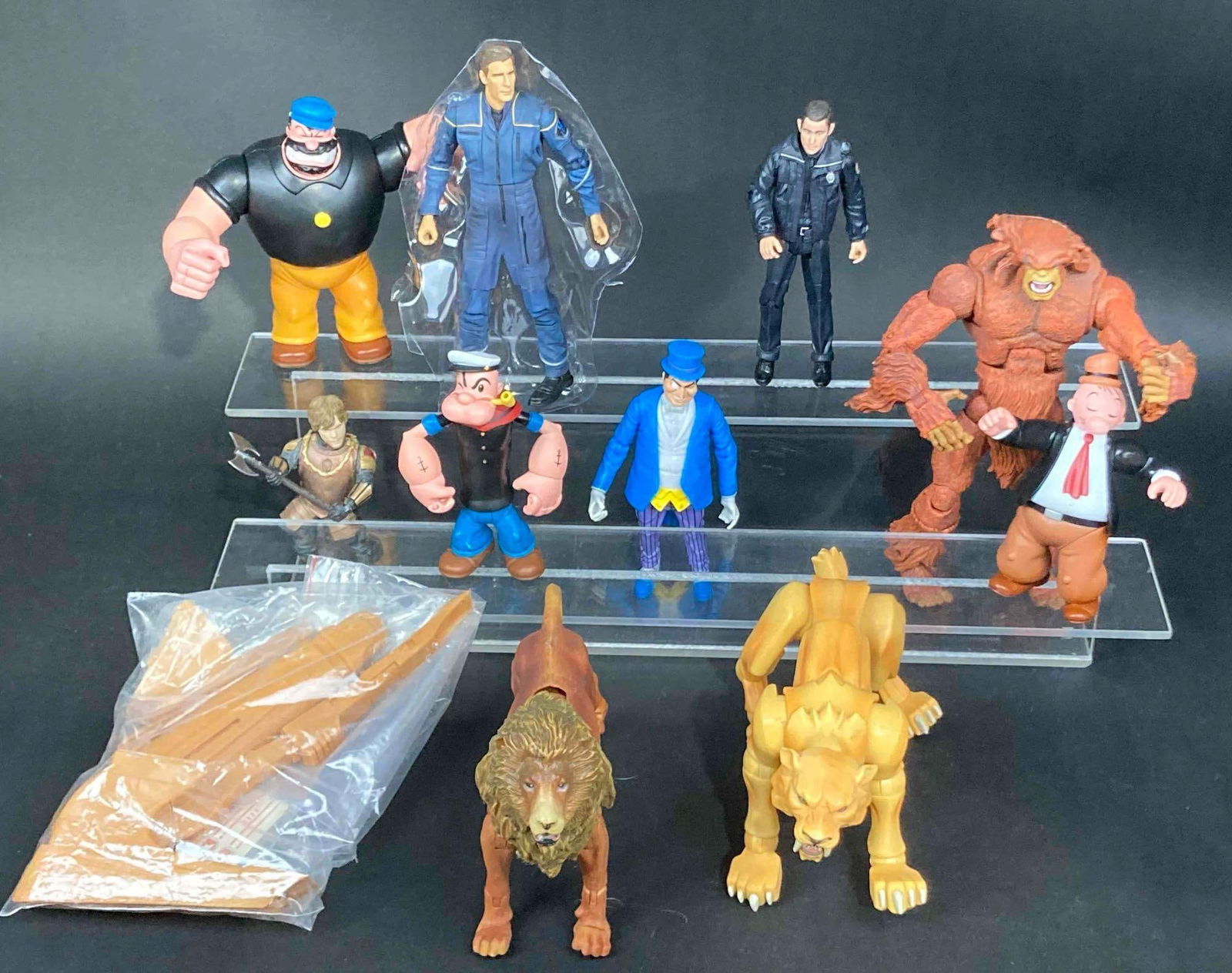 Mystery Lot of TV Show and Movie Action Figures (1 of 7)