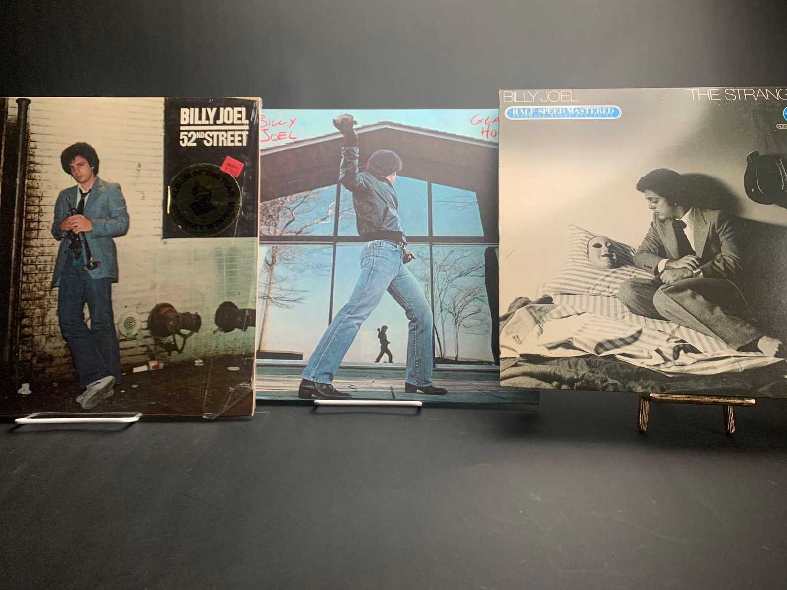 3 Classic Billy Joel Record Albums: 3 Classic Billy Joel Record Albums. All records are in good used condition. Album covers show signs of wear commensurate with age. Please see photos for additional details. Albums include: Glass House