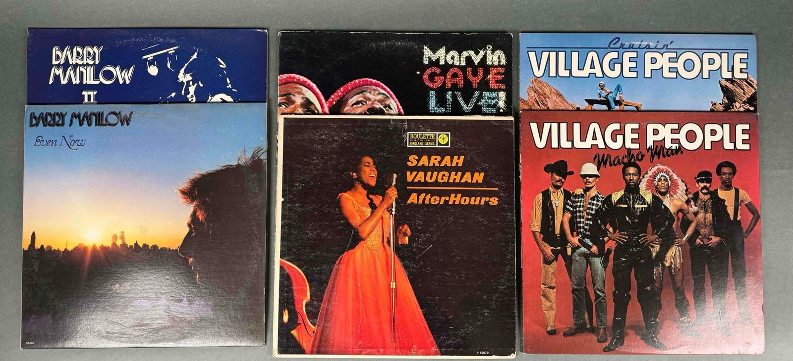 lot of 6 Vintage Pop/R&B Records: 6 Vintage pop/R&B records. All records are in good condition. Records show signs of wear commensurate with age. Please see photos for additional information. Lot includes: Barry Manilow II "Ev