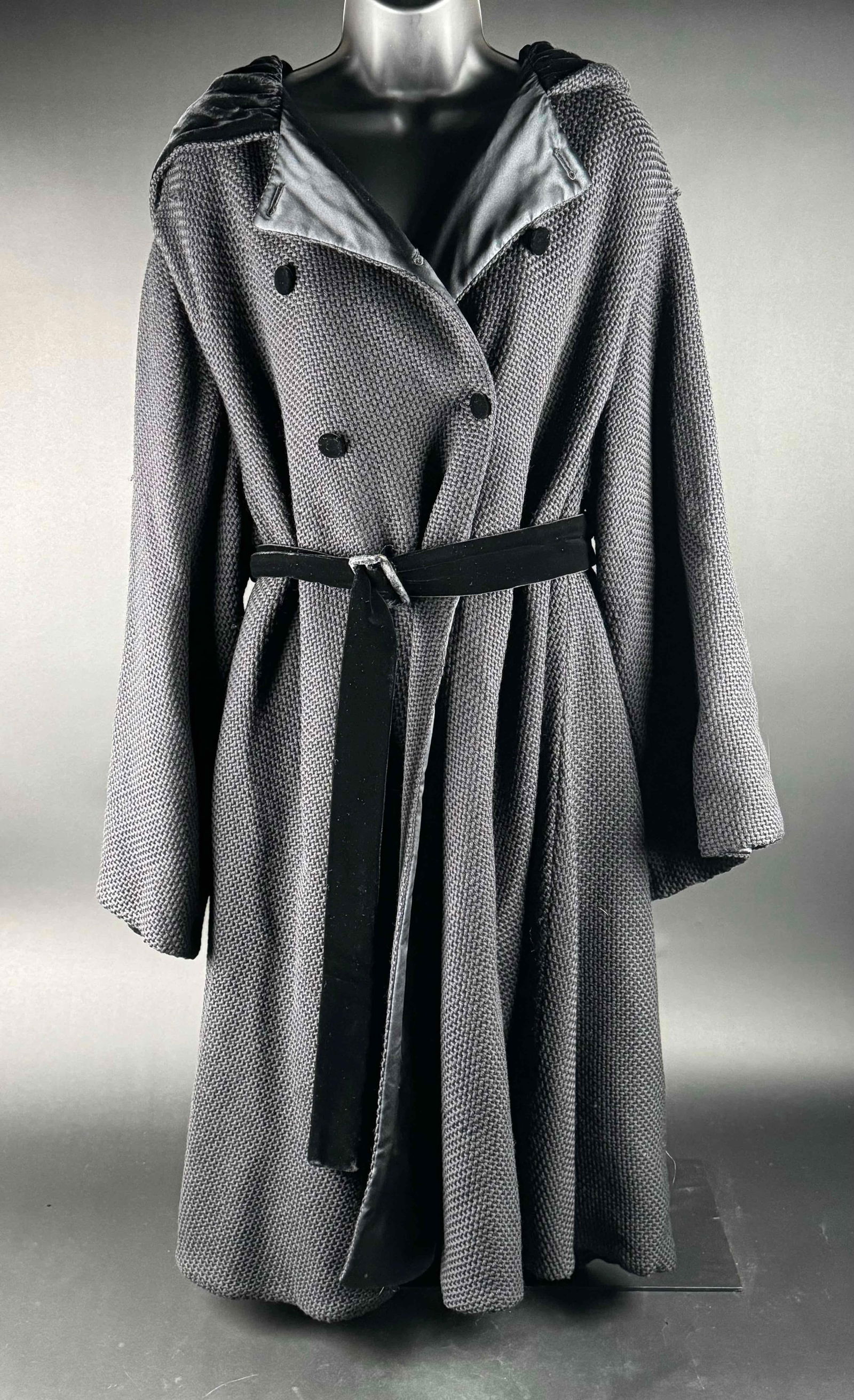 Giorgio Armani Hooded Belted Coat (Black Label) (1 of 4)