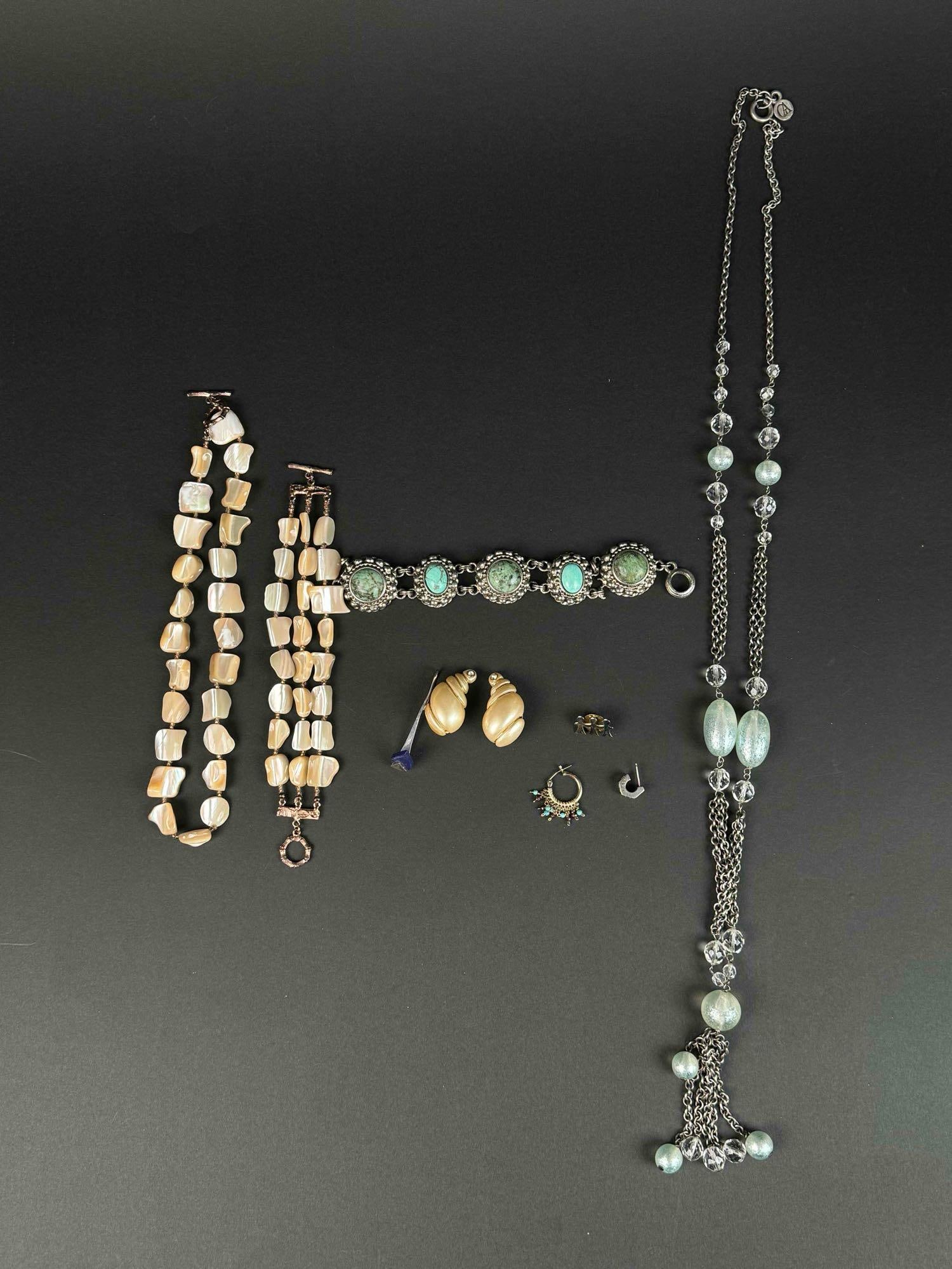 Lot of 9 Pieces of Jewelry (1 of 13)