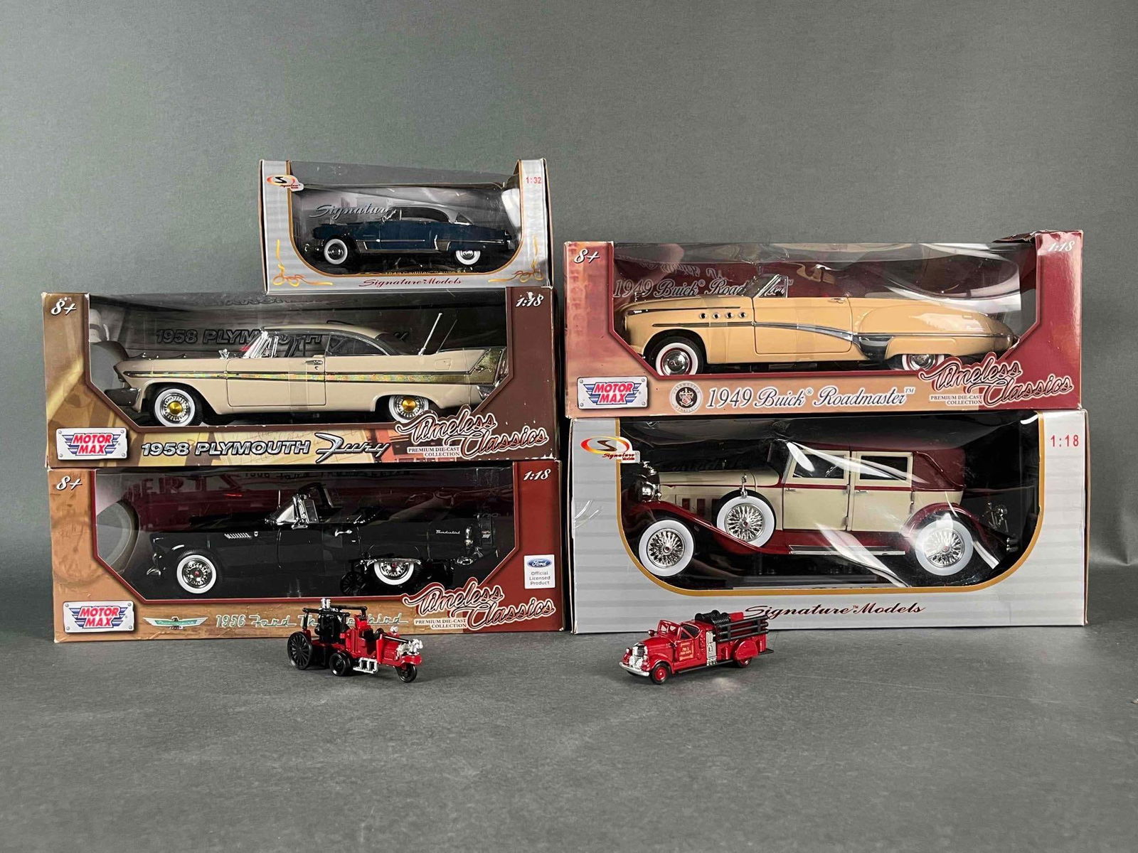 Lot of 7 Model Vehicles from Motor Max and Signature Models (1 of 7)