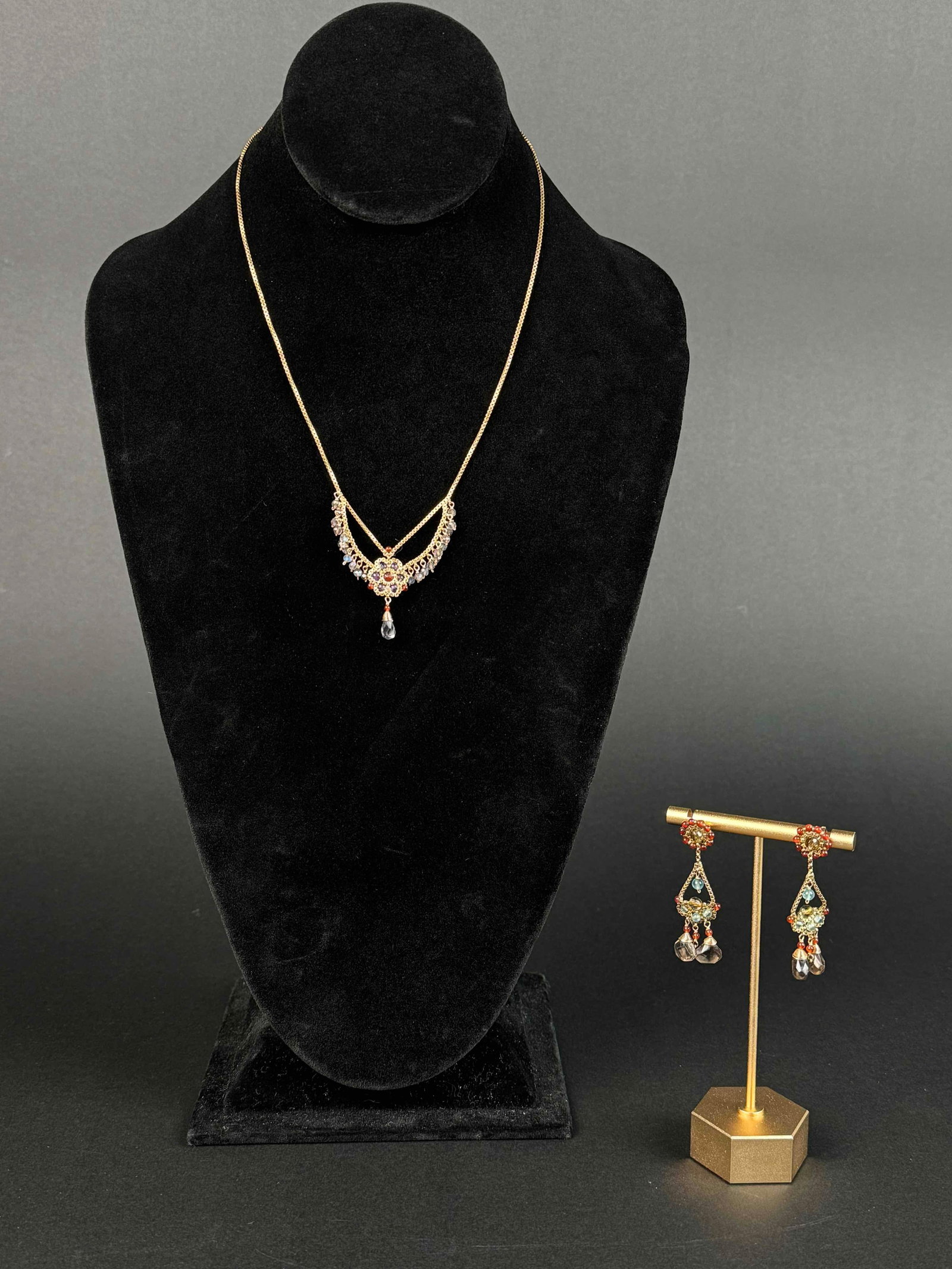 Colorful Beaded Choker and Earrings (14k Gold Filled): Colorful beaded 14K gold filled necklace and earrings. Marked "14KT GF" on clasp. In great condition. Please see photos for additional details. | Please note all lots show signs of wear commen