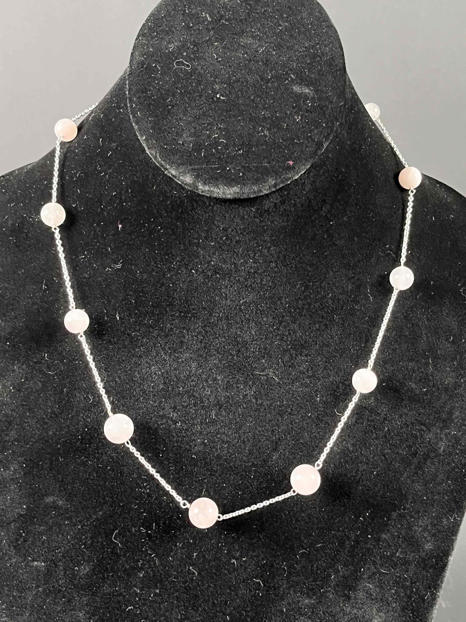 Sterling Silver Morganite Beaded Necklace: Sterling silver morganite beaded necklace. Necklace comes in at a total weight of 12.50 grams. Necklace is in excellent condition. Please refer to photos for further details. Please note all lots s