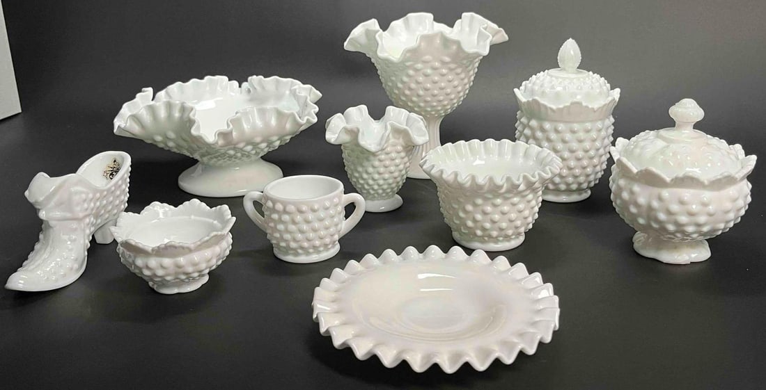 Fenton Hobnail Milk Glass: Fenton Hobnail Milk Glass. In excellent vintage condition. Please refer to photos for additional details. Please note all lots show signs of wear commensurate with age and use, and the lack of a state