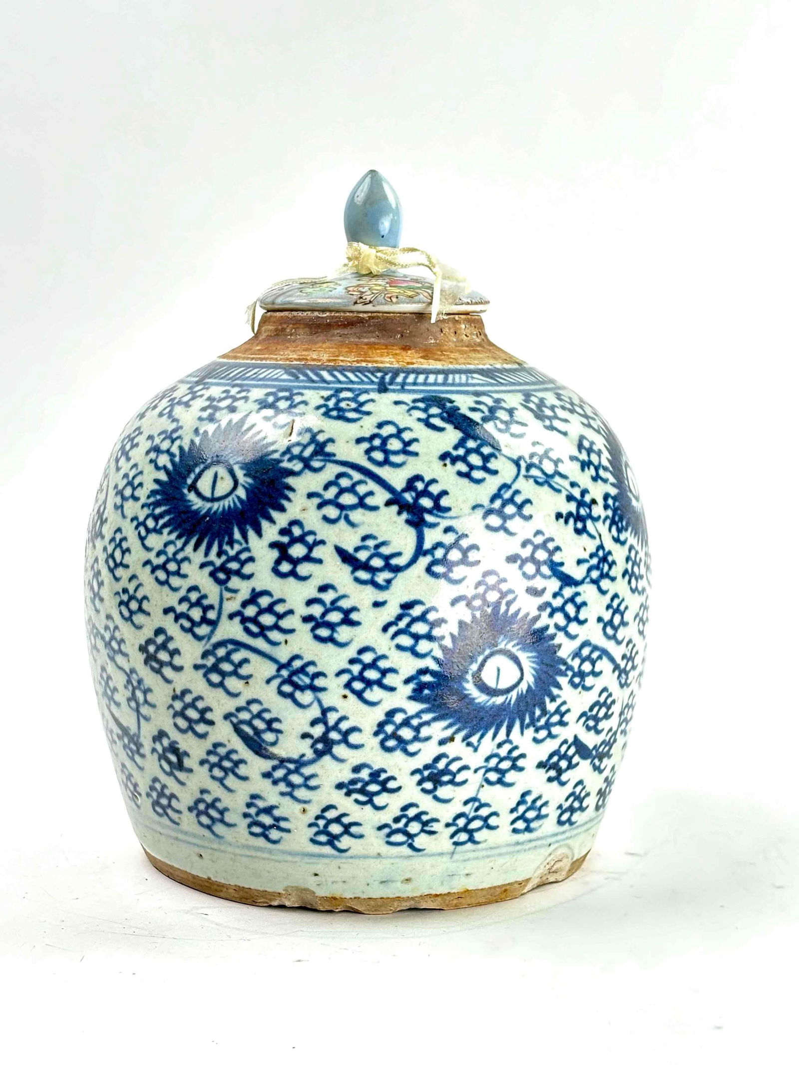 Chinese Antique Porcelain Ginger Jar (Blue and White): Blue and white porcelain ginger jar. (Antique China) Good condition with minimal chips along the base. Please see photos for additional details. Dimensions: 7" x 11" Weight: 4.6 lbs Please no