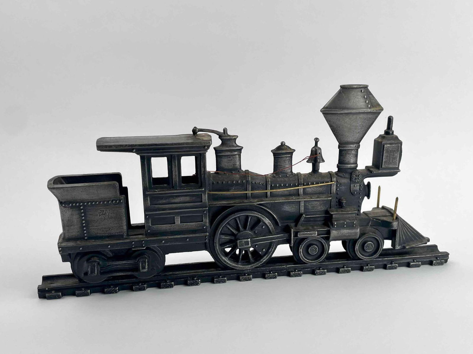 Vintage Locomotive Steam Engine (Wall Hanging, Mantel, or Mailbox Topper) (1 of 7)