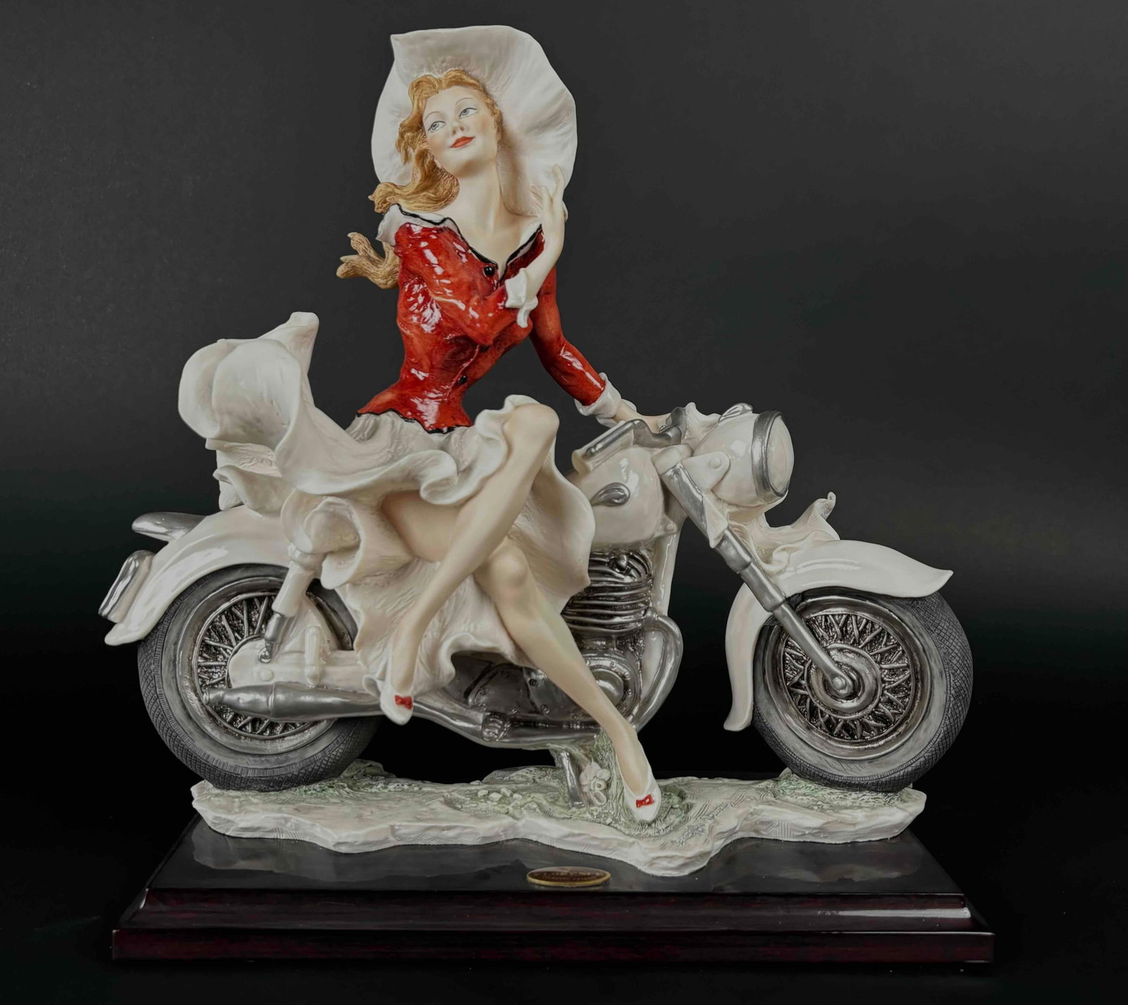 Giuseppe Armani Figurine "On the Road" (1169/C): Giuseppe Armani Figurine, "On the Road." 1169C. Comes with original box. This piece is numbered 292/3000 and is signed and dated on the base. In excellent condition. Please see photos for additional d