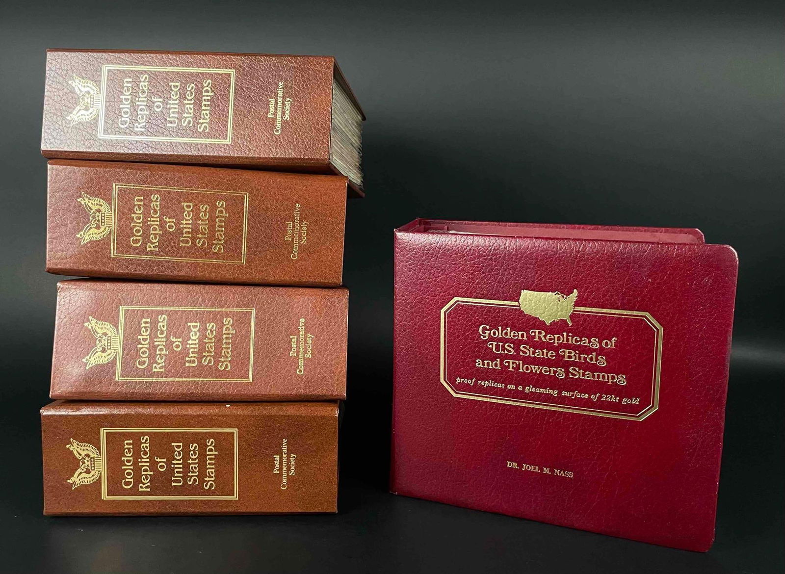 Assorted Golden Replicas of the United States Stamps (Including State Birds and Flowers) (1 of 12)