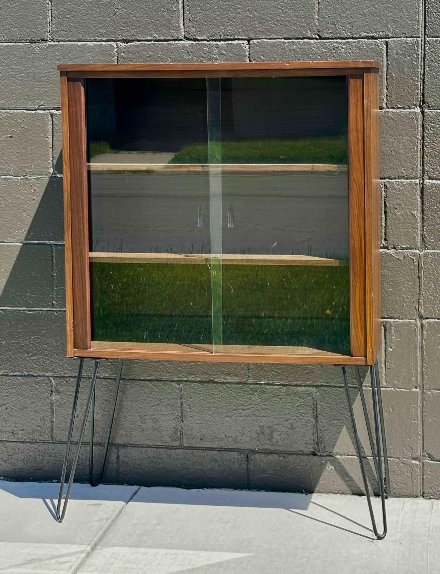 Mid Century Modern Display Hutch (Hairpin Leg, Walnut Finish) (1 of 12)