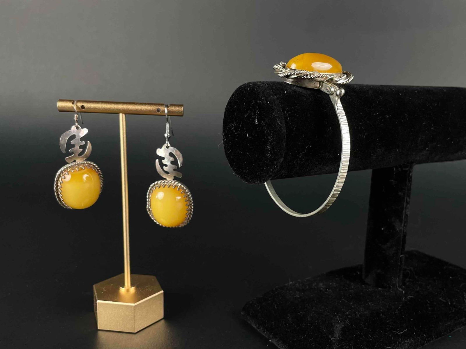 Vintage Silver Jewelry Set (1 of 10)