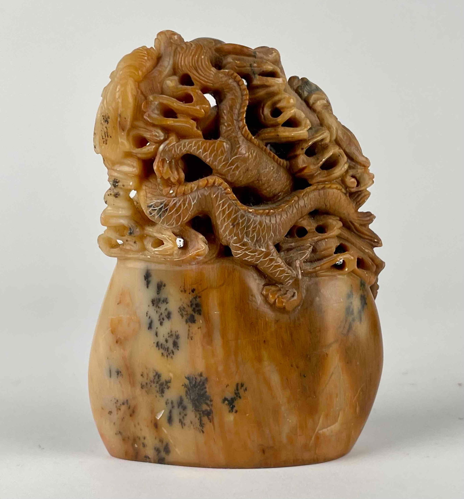 Chinese Stone Carved Sealing Stamp (1 of 9)