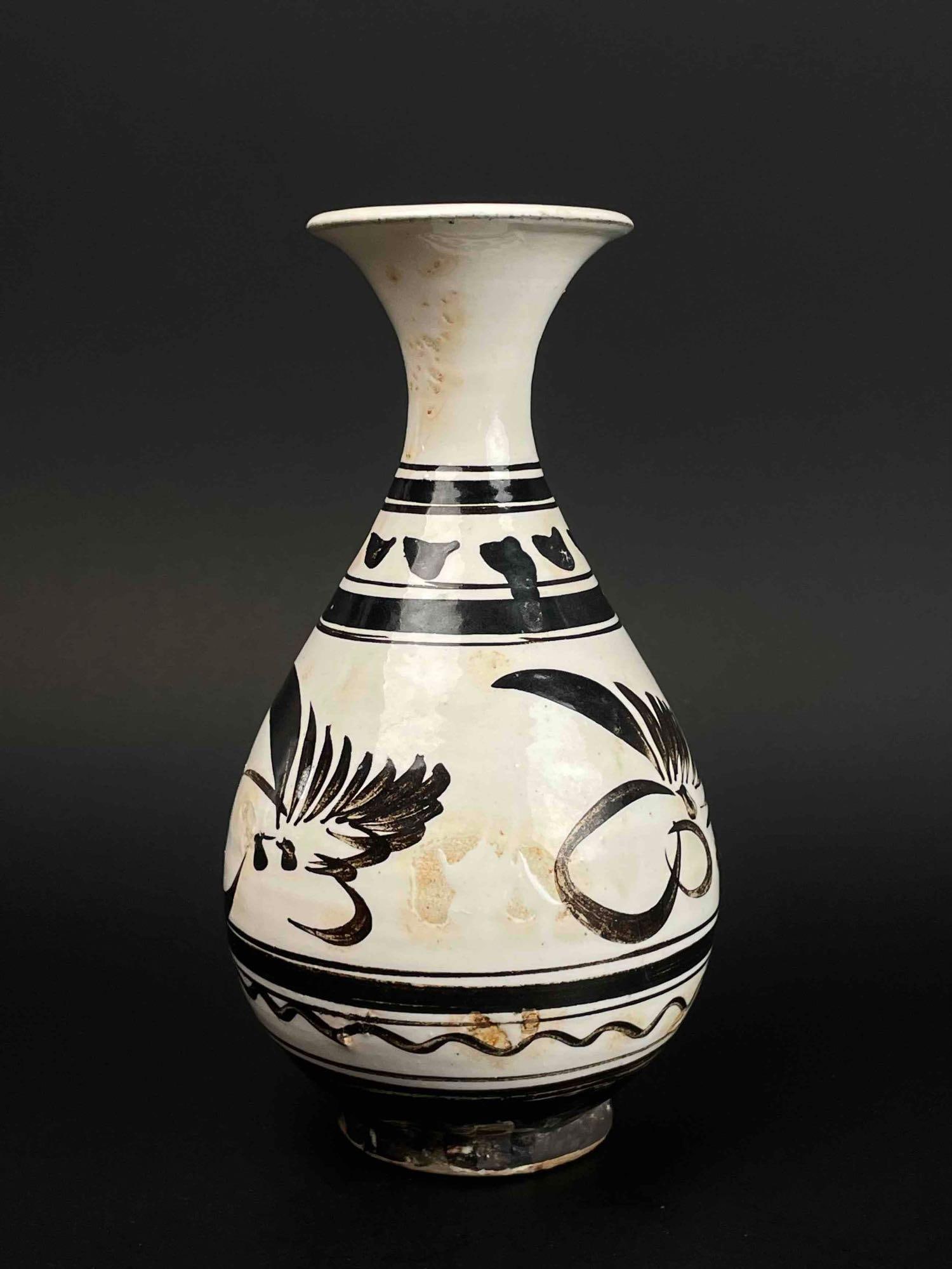 Antique Chinese Cizhou Yuhuchun Vase (1 of 12)