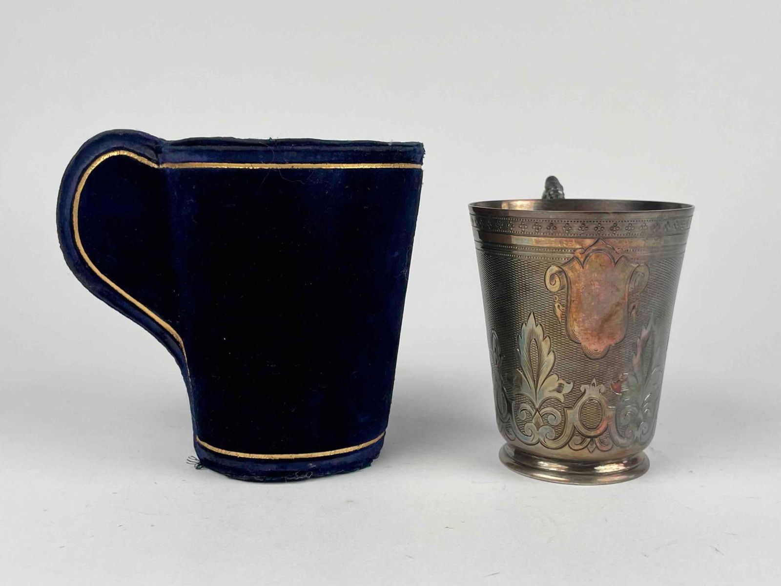 Antique Sterling Silver Cup in Blue Velvet Case (James Muirhead & Sons, Glasgow) (1 of 12)