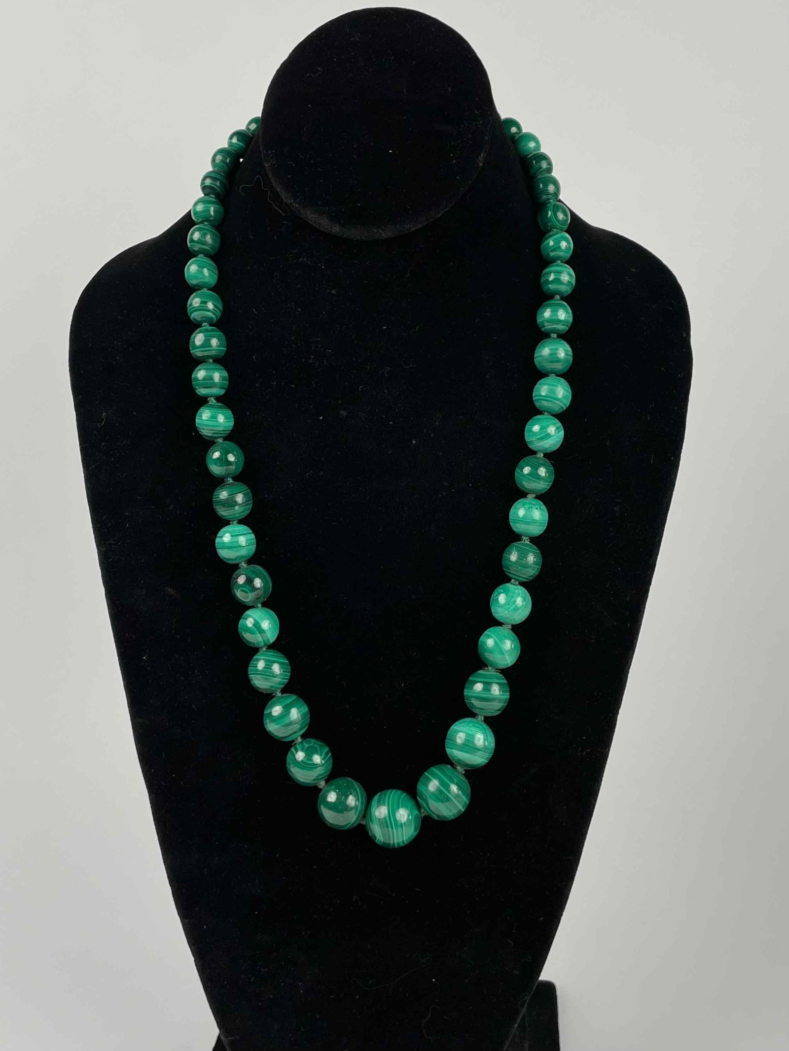 Malachite Beaded Necklace (1 of 5)