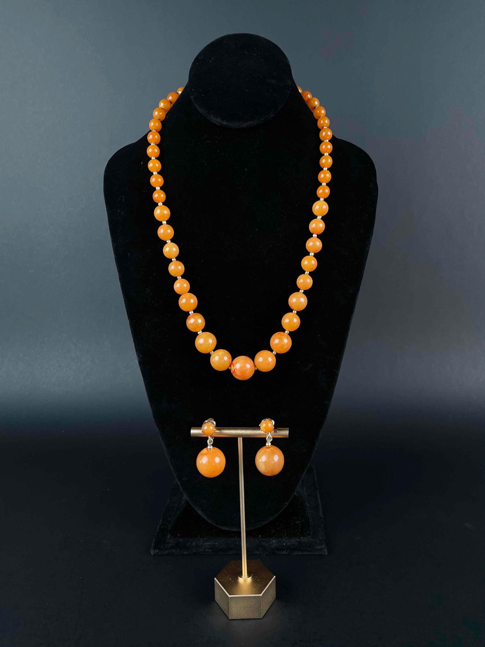 Orange Beaded Necklace and Earrings (1 of 11)
