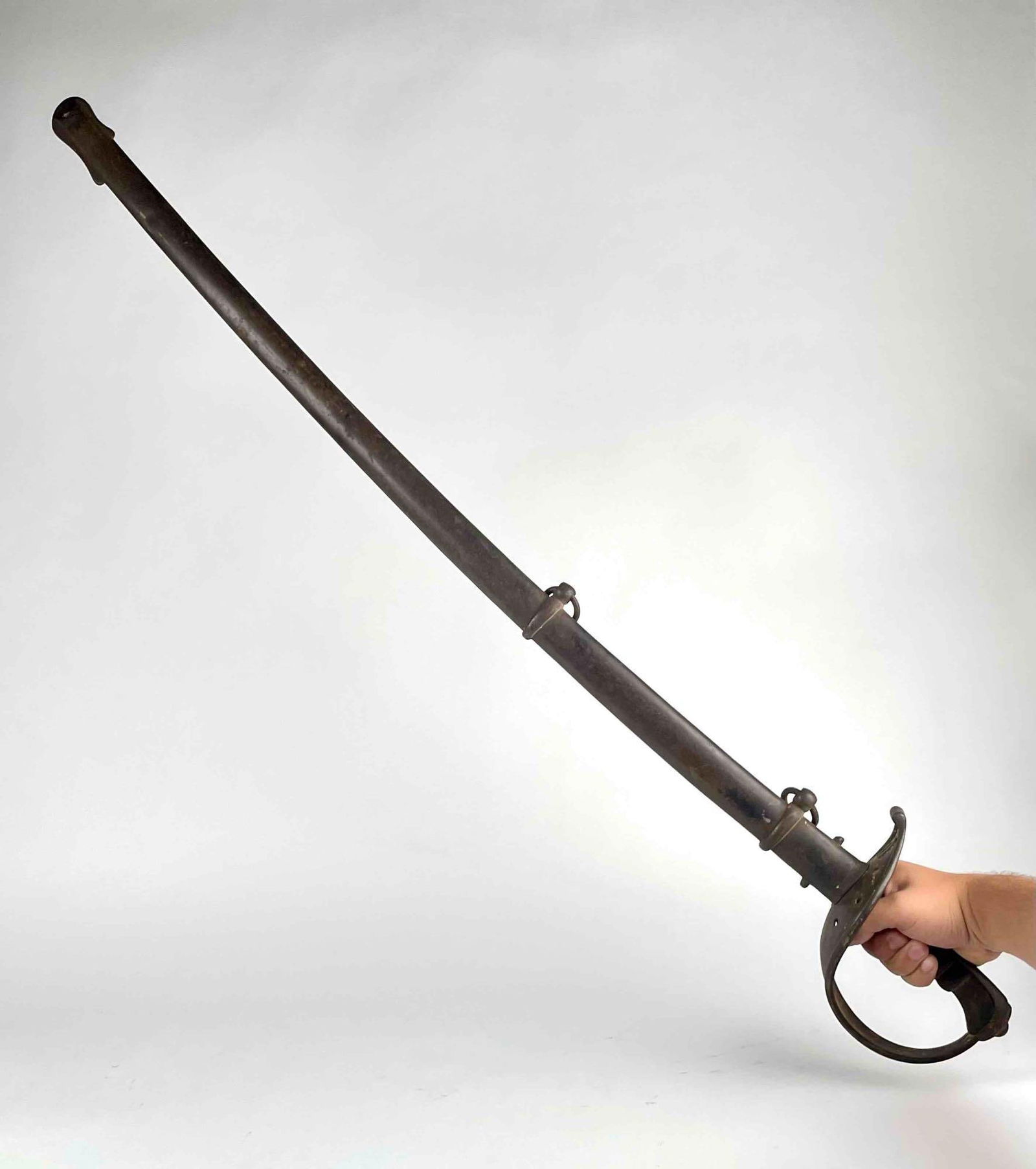 WW1 German Artillery Saber with Scabbard (1 of 11)