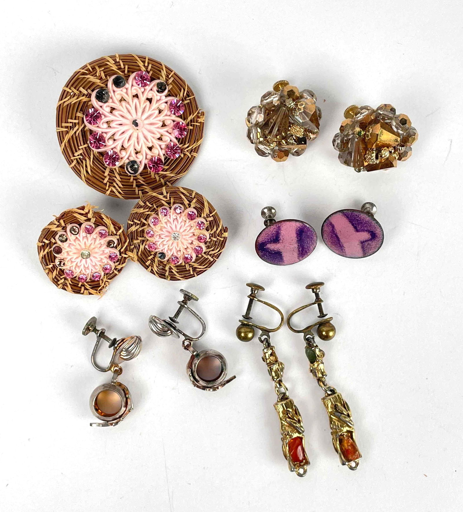 Assorted Vintage Earrings and Brooch (Clip On and Screw Back) (1 of 8)