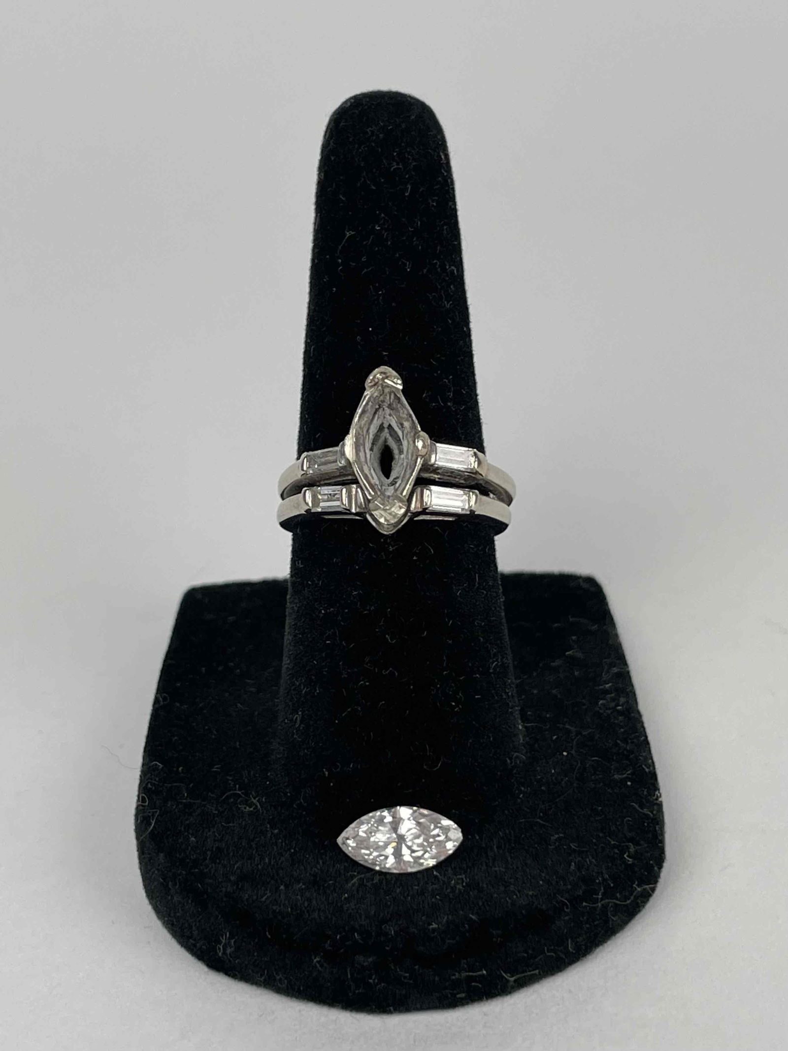 14K White Gold Ring and Diamond (1 of 9)